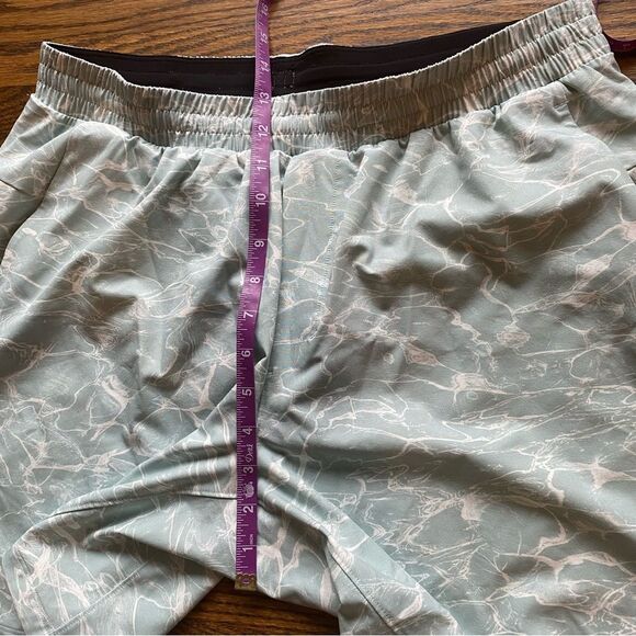 Lululemon Channel Cross Swim Short 7” men’s XL - Picture 10 of 11